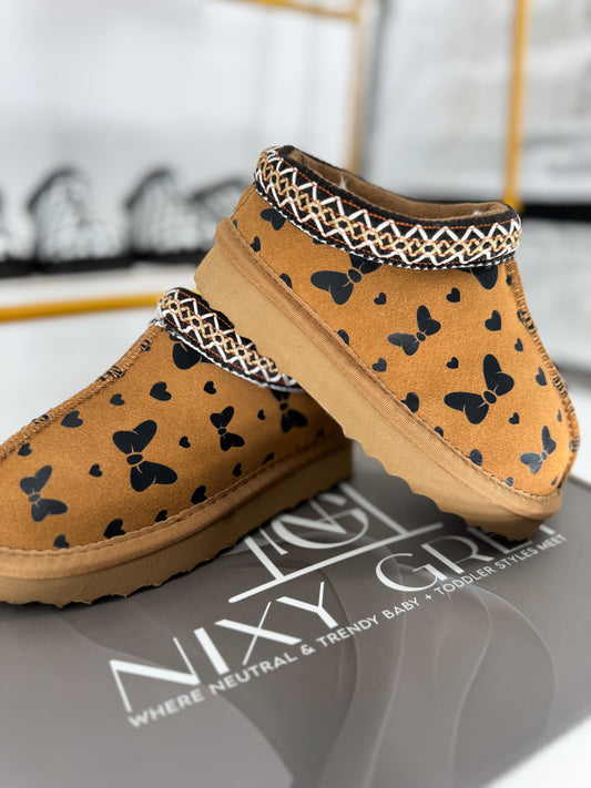 Heart + Bow Shoe