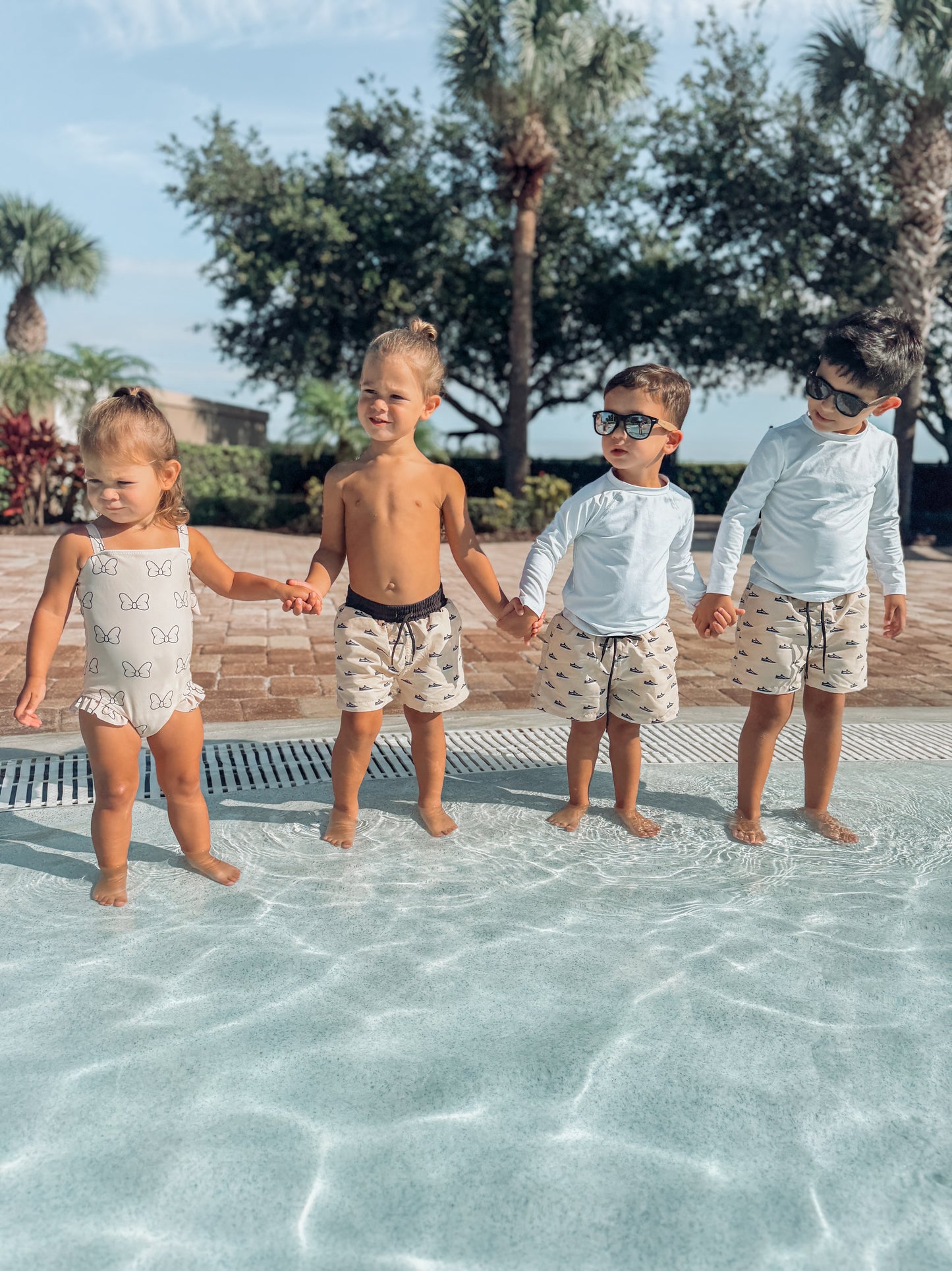 NIXY SWIM