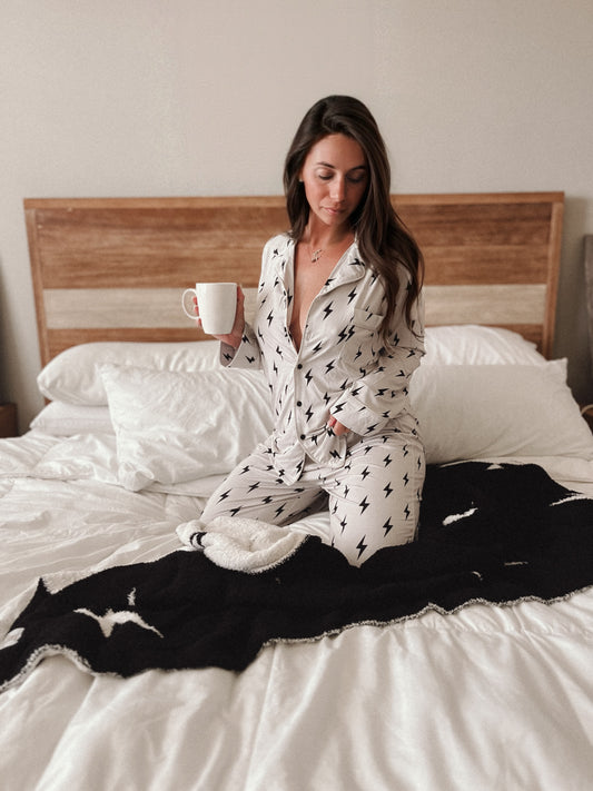 Adult 2 piece bolt pajama set